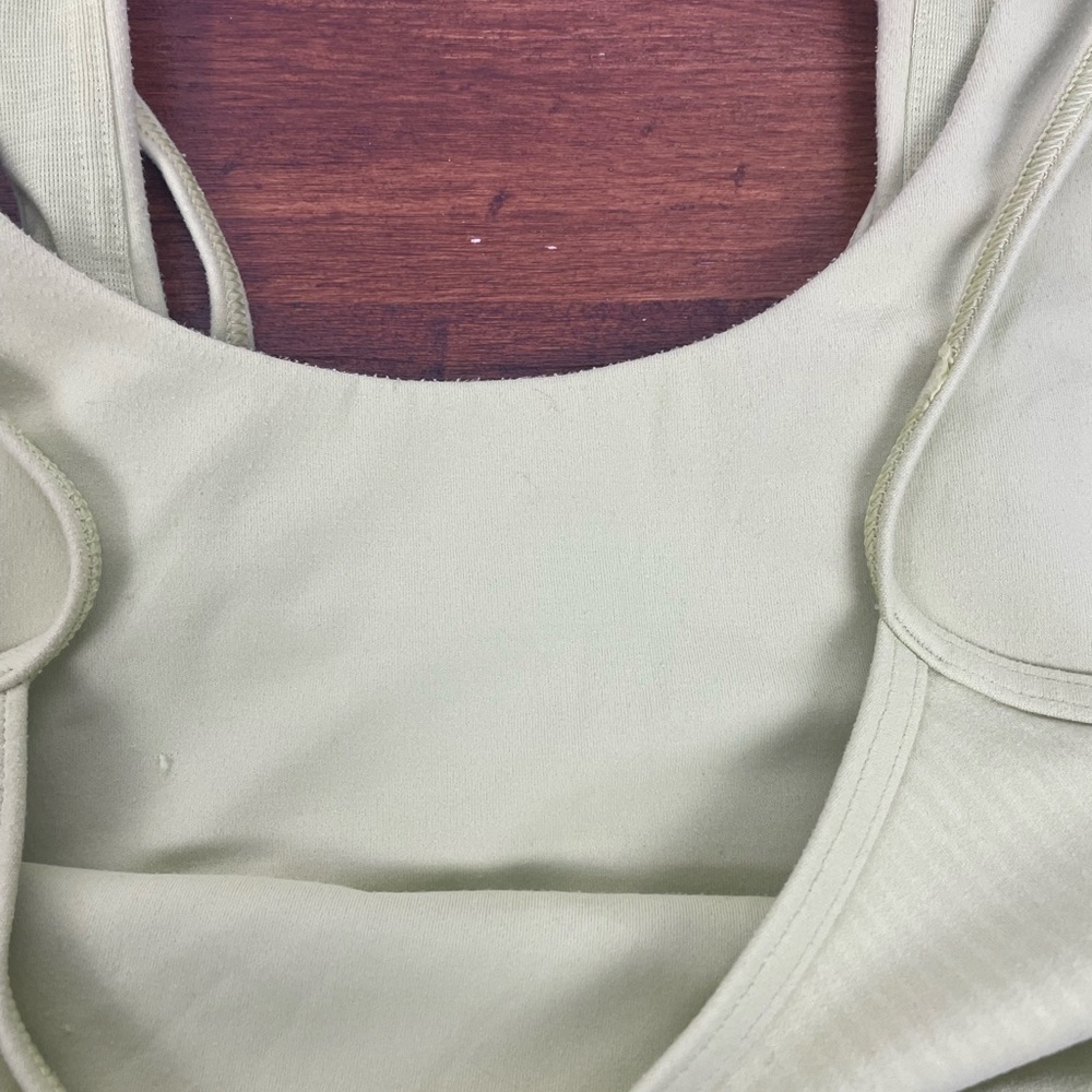 Lululemon Love to Layer Yellow Sports Bra Size 2 Women’s GUC - Picture 13 of 15